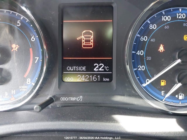 2T1BURHE3KC161999 Toyota Corolla