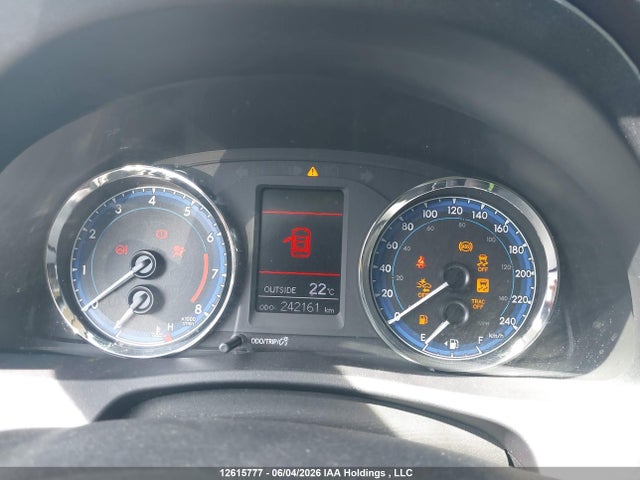2T1BURHE3KC161999 Toyota Corolla