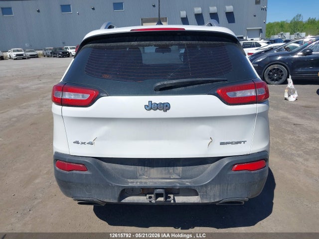 1C4PJMAS4FW704386 Jeep Cherokee