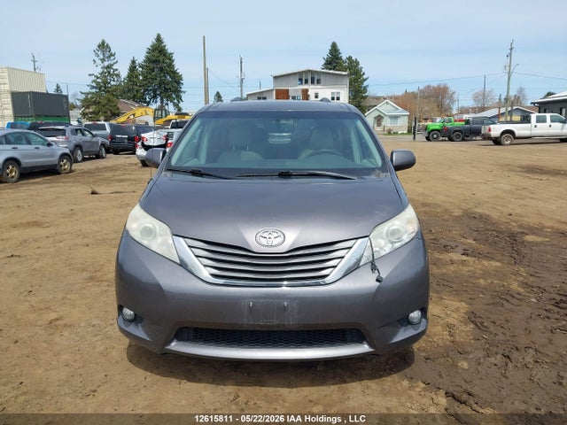 Aukcja sprzedaży 2011 Toyota Sienna Xle 7 Passenger, vin: 5TDYK3DC6BS055703, numer aukcji: 12615811