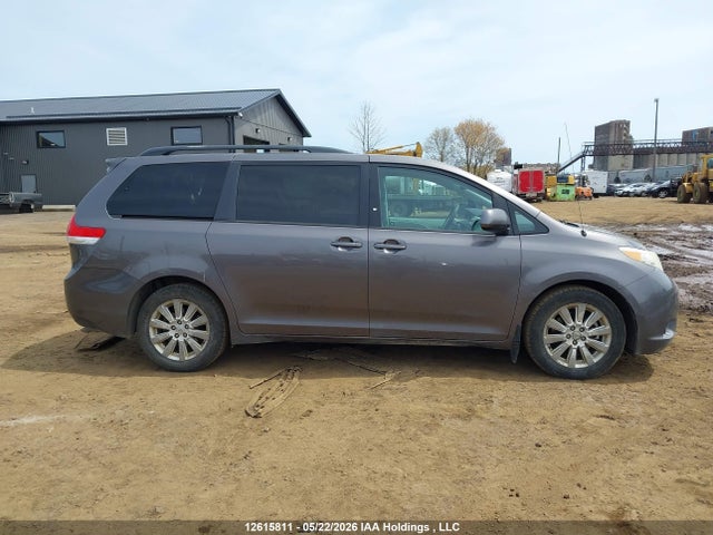 Aukcja sprzedaży 2011 Toyota Sienna Xle 7 Passenger, vin: 5TDYK3DC6BS055703, numer aukcji: 12615811