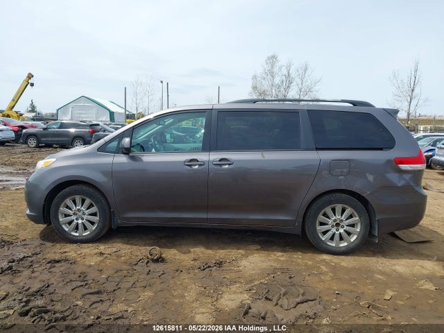 Aukcja sprzedaży 2011 Toyota Sienna Xle 7 Passenger, vin: 5TDYK3DC6BS055703, numer aukcji: 12615811