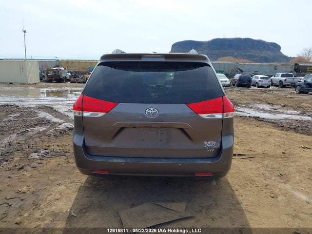Aukcja sprzedaży 2011 Toyota Sienna Xle 7 Passenger, vin: 5TDYK3DC6BS055703, numer aukcji: 12615811