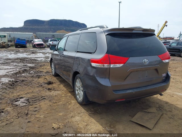 Aukcja sprzedaży 2011 Toyota Sienna Xle 7 Passenger, vin: 5TDYK3DC6BS055703, numer aukcji: 12615811