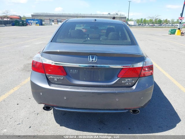 1HGCR3F98EA800123 Honda Accord Touring V6