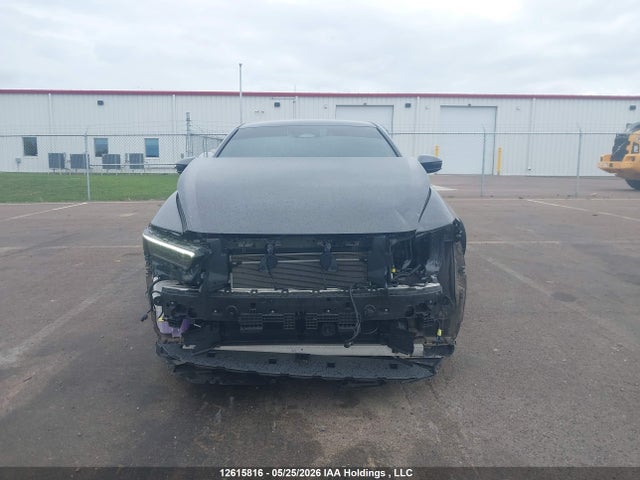2023 Toyota Crown Xle მანქანა იყიდება აუქციონზე, vin: JTDAAAAF4P3001364, აუქციონის ნომერი: 12615816