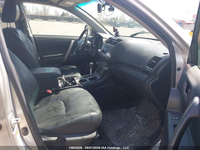 12603826 :رقم المزاد ، 5TDBK3EH0CS110194 vin ، 2012 Toyota Highlander V6 مزاد بيع