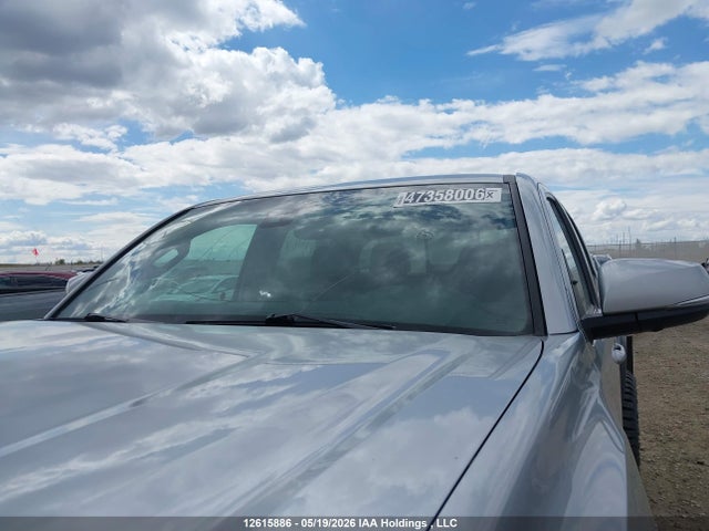 3TYCZ5ANXNT058071 Toyota Tacoma Double Cab/sr/sr5/trd Sport/trd Off Road/trd Pro