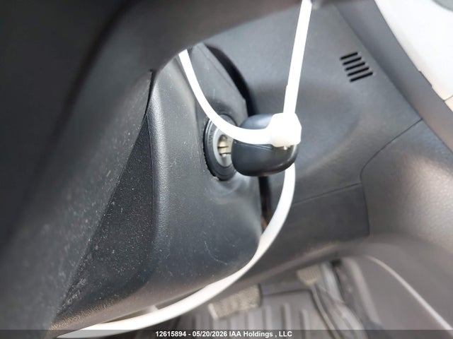 Продажа на аукционе авто 2010 Pontiac Vibe, vin: 5Y2SM6E00AZ412229, номер лота: 12615894