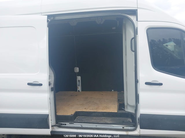 Ford Transit-250 Cargo 2023 1FTBR3U81PKA68631 Image 8
