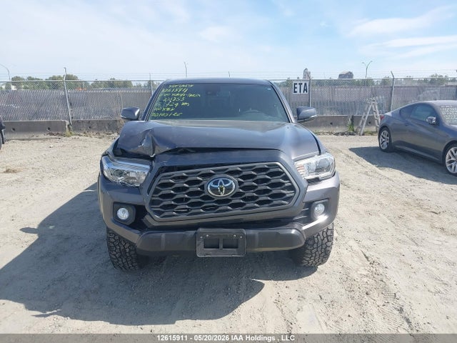 2020 Toyota Tacoma Double Cab/sr/sr5/trd Sport/trd Off Road/trd Pro მანქანა იყიდება აუქციონზე, vin: 5TFCZ5AN3LX231755, აუქციონის ნომერი: 12615911