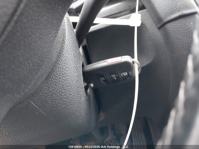 2011 Volkswagen Golf 2.5l Comfortline/2.5l Trendline მანქანა იყიდება აუქციონზე, vin: 3VWKX7AJ1BM621961, აუქციონის ნომერი: 12615920