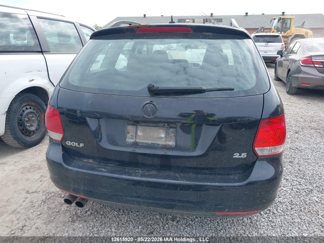 2011 Volkswagen Golf 2.5l Comfortline/2.5l Trendline მანქანა იყიდება აუქციონზე, vin: 3VWKX7AJ1BM621961, აუქციონის ნომერი: 12615920