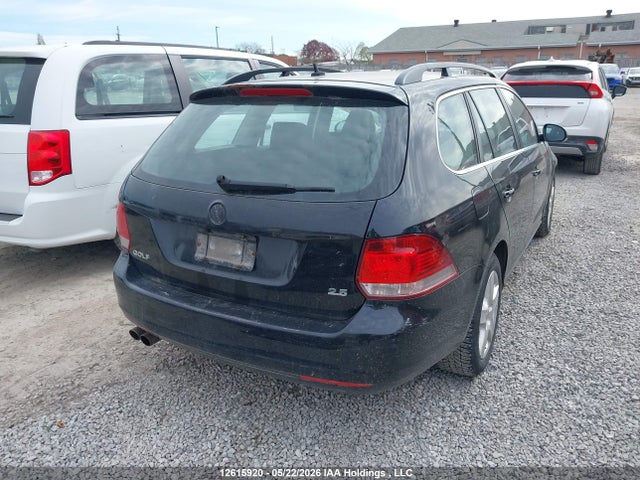 2011 Volkswagen Golf 2.5l Comfortline/2.5l Trendline მანქანა იყიდება აუქციონზე, vin: 3VWKX7AJ1BM621961, აუქციონის ნომერი: 12615920