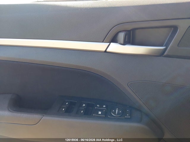 12615936 :رقم المزاد ، KMHD84LF2LU938012 vin ، 2020 Hyundai Elantra Preferred Auto Ivt مزاد بيع