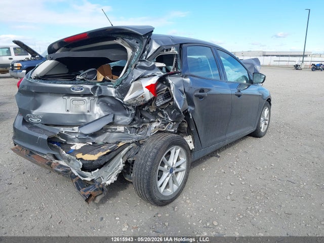 Ford FOCUS SE 2018 1FADP3K25JL317937 Image 4