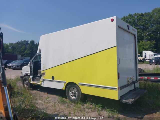 1GD07RFP2K1278640 GMC Savana Cutaway Work Van