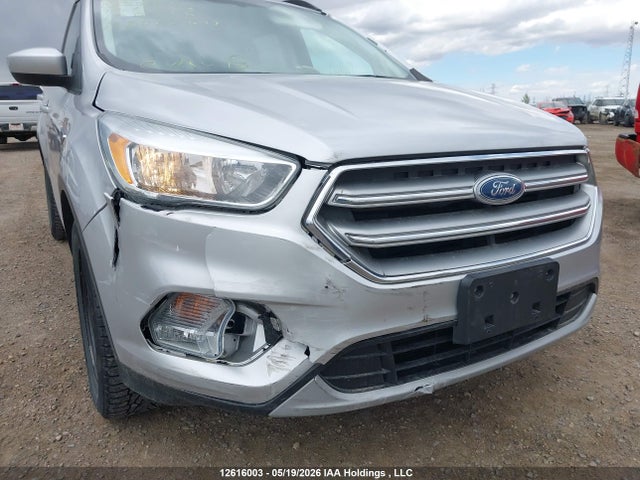 1FMCU9GD3HUD89697 Ford ESCAPE SE