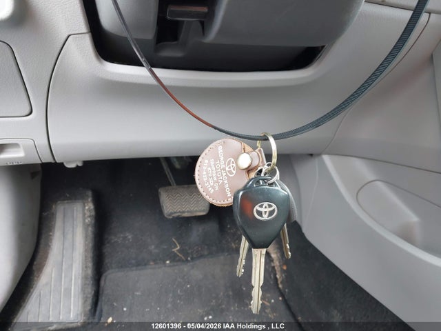 12601396 :رقم المزاد ، 2T1BU4EE8AC221930 vin ، 2010 Toyota Corolla Ce مزاد بيع