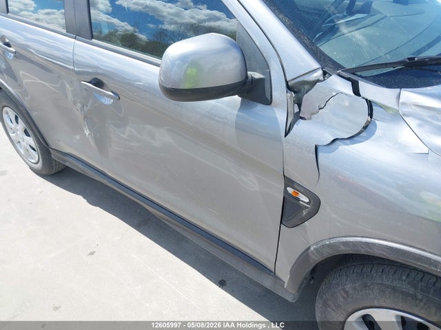 JA4AJUAU7NU600521 Mitsubishi RVR ES
