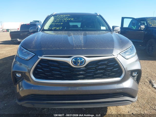 12616017 :رقم المزاد ، 5TDGBRCH5NS096727 vin ، 2022 Toyota Highlander Hybrid Hybrid مزاد بيع