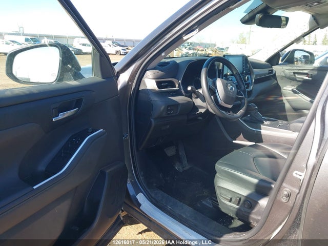 12616017 :رقم المزاد ، 5TDGBRCH5NS096727 vin ، 2022 Toyota Highlander Hybrid Hybrid مزاد بيع