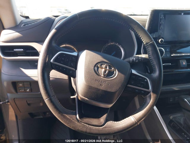 12616017 :رقم المزاد ، 5TDGBRCH5NS096727 vin ، 2022 Toyota Highlander Hybrid Hybrid مزاد بيع