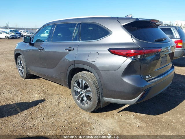 12616017 :رقم المزاد ، 5TDGBRCH5NS096727 vin ، 2022 Toyota Highlander Hybrid Hybrid مزاد بيع