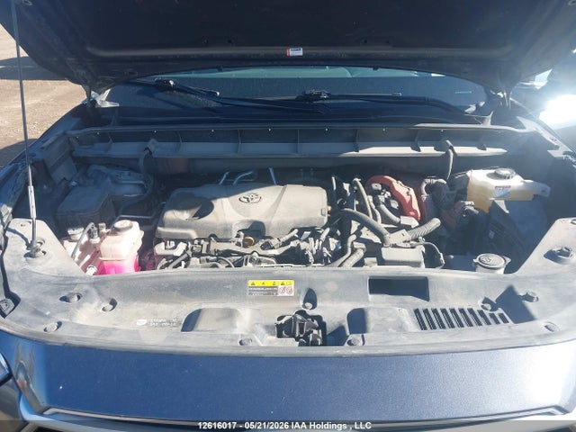 12616017 :رقم المزاد ، 5TDGBRCH5NS096727 vin ، 2022 Toyota Highlander Hybrid Hybrid مزاد بيع