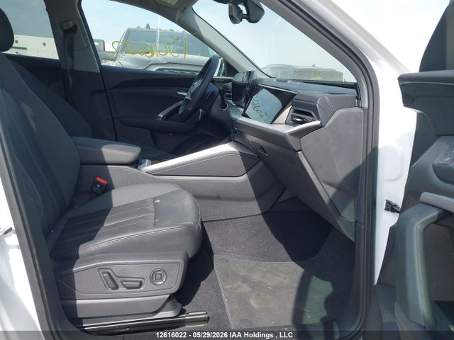 WA11AAGU3S2078824 Audi Q5 PREMIUM