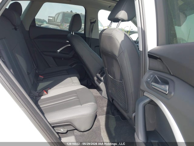 WA11AAGU3S2078824 Audi Q5 PREMIUM