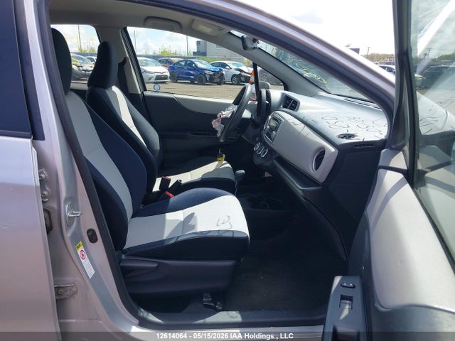 12614064 :رقم المزاد ، JTDKTUD32CD537221 vin ، 2012 Toyota Yaris Le مزاد بيع