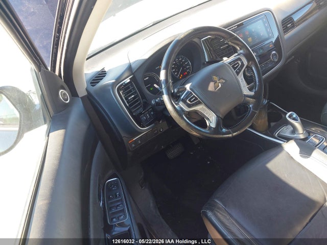 2018 Mitsubishi Outlander Phev Gt/se მანქანა იყიდება აუქციონზე, vin: JA4J24A5XJZ614786, აუქციონის ნომერი: 12616032