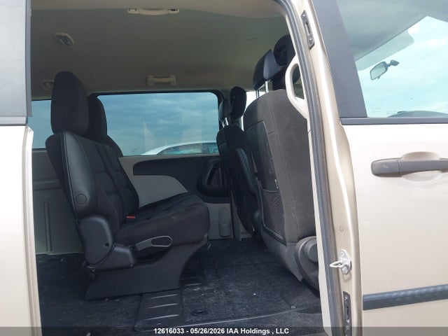 Продаж на аукціоні авто 2015 Dodge Grand Caravan Se, vin: 2C4RDGBG3FR657873, номер лоту: 12616033