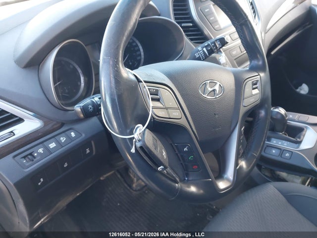 2017 Hyundai Santa Fe Sport 2.4 Premium მანქანა იყიდება აუქციონზე, vin: 5XYZUDLB2HG482332, აუქციონის ნომერი: 12616052