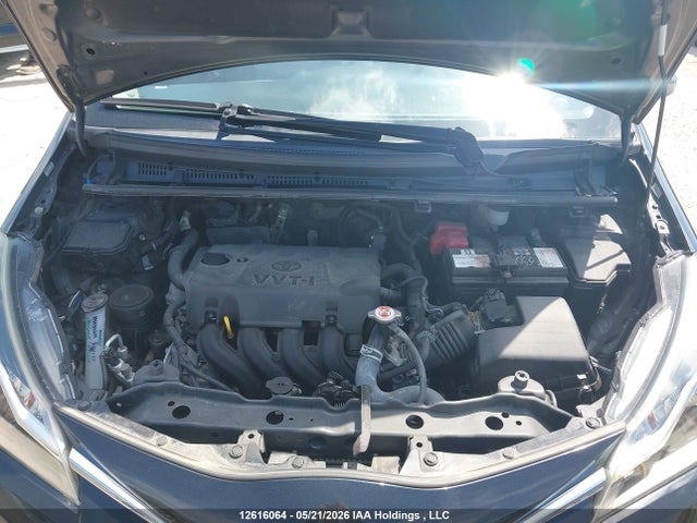 VNKKTUD33JA086449 Toyota Yaris L/le/se