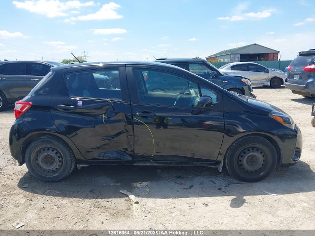 VNKKTUD33JA086449 Toyota Yaris L/le/se