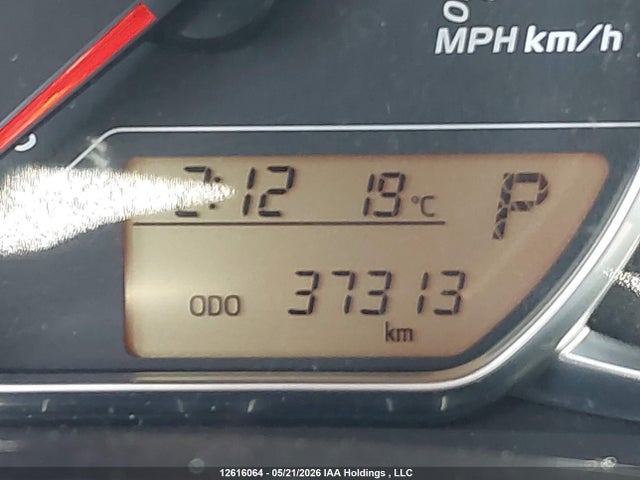 VNKKTUD33JA086449 Toyota Yaris L/le/se