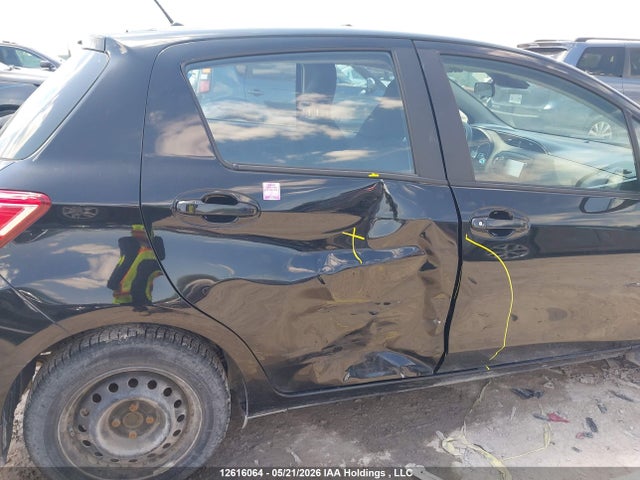 VNKKTUD33JA086449 Toyota Yaris L/le/se