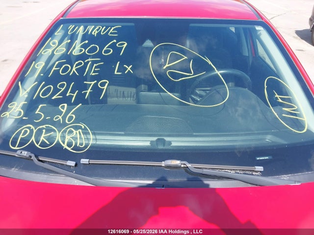 12616069 :رقم المزاد ، 3KPF24AD5KE102479 vin ، 2019 Kia Forte Lx مزاد بيع