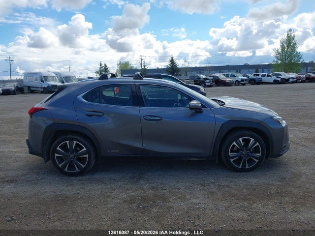 Lexus UX 250H 2021 JTHL9JBH2M2042609 Image 14