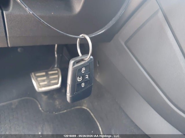 Продаж на аукціоні авто 2022 Volkswagen Tiguan Comfortline R-line Black Edition, vin: 3VV8B7AX0NM027545, номер лоту: 12616089