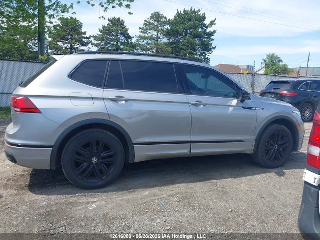 Продаж на аукціоні авто 2022 Volkswagen Tiguan Comfortline R-line Black Edition, vin: 3VV8B7AX0NM027545, номер лоту: 12616089