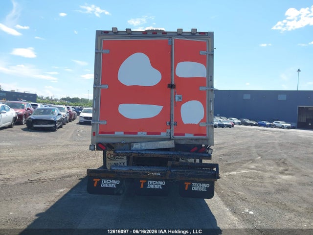 Ford F550 Super Duty 2025 1FDUF5HT5SDA00885 Image 17