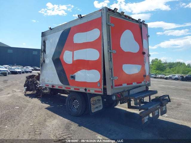 1FDUF5HT5SDA00885 Ford F550 Super Duty