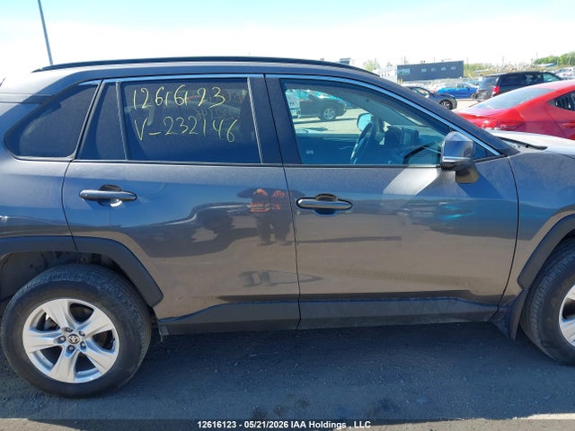 2021 Toyota Rav4 Xle/xle Premium მანქანა იყიდება აუქციონზე, vin: 2T3R1RFV4MC232146, აუქციონის ნომერი: 12616123