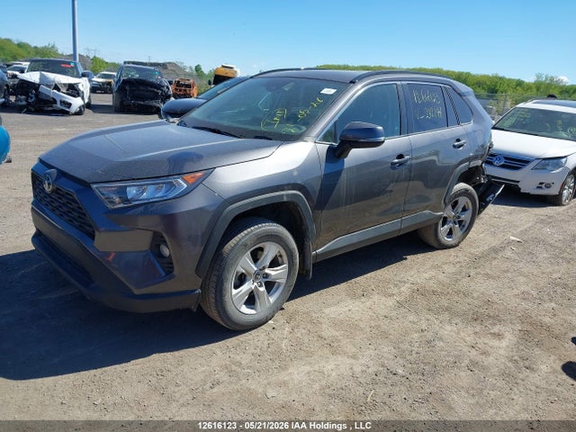 2021 Toyota Rav4 Xle/xle Premium მანქანა იყიდება აუქციონზე, vin: 2T3R1RFV4MC232146, აუქციონის ნომერი: 12616123