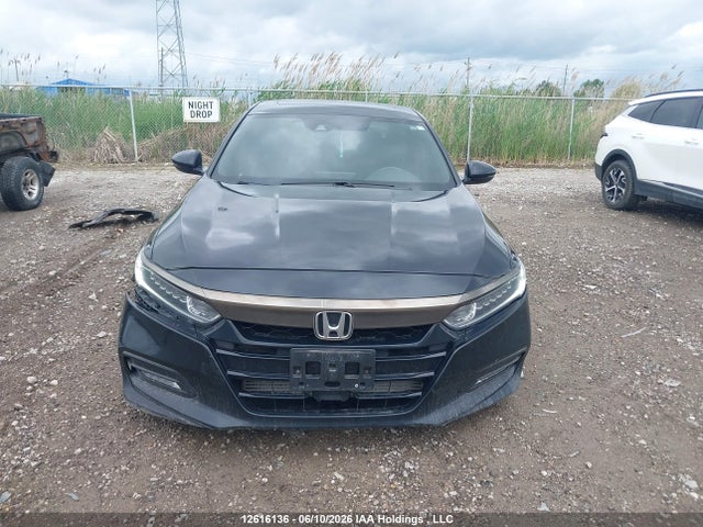 2018 Honda Accord Sport მანქანა იყიდება აუქციონზე, vin: 1HGCV1F37JA800569, აუქციონის ნომერი: 12616136