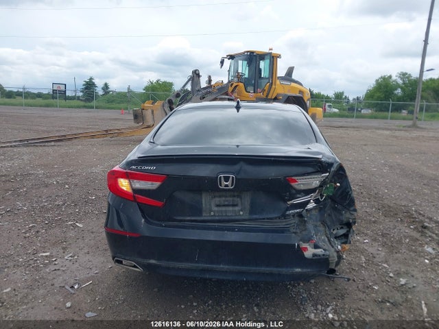 2018 Honda Accord Sport მანქანა იყიდება აუქციონზე, vin: 1HGCV1F37JA800569, აუქციონის ნომერი: 12616136