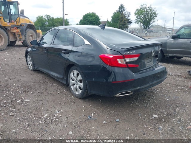 2018 Honda Accord Sport მანქანა იყიდება აუქციონზე, vin: 1HGCV1F37JA800569, აუქციონის ნომერი: 12616136